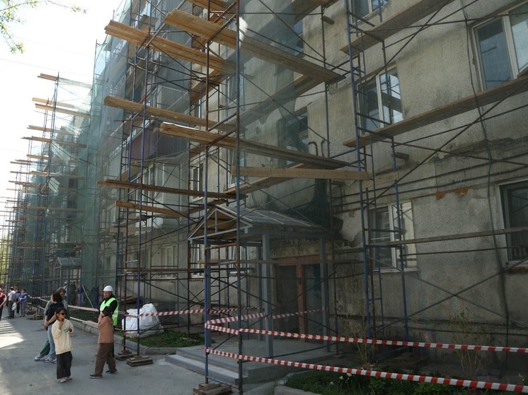 В этом году на Сахалине и Курилах отремонтируют 340 многоквартирных домов