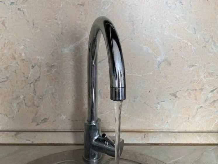 Плановые отключения горячей воды начались в Подмосковье