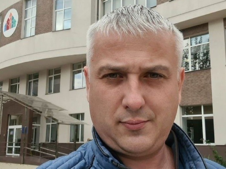 РИА Новости: следователи пришли с обыском к бывшему помощнику экс-депутата Рашкина