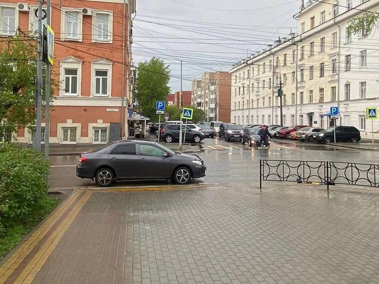 Иномарка сбила школьника на самокате на проспекте Кирова в Томске