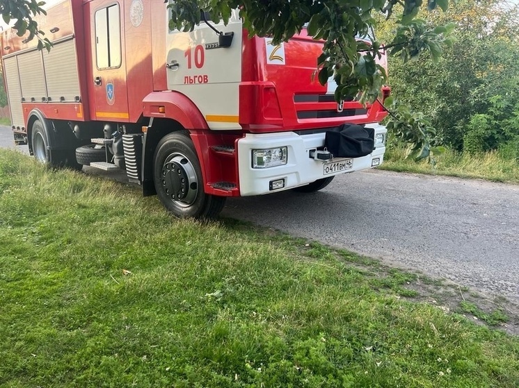 Во Льгове сгорела легковушка ВАЗ