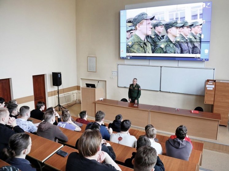 Студенты ТУСУРа смогут учиться на военной кафедре в ТГУ
