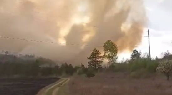 В Амурской области сняли на видео огненный вихрь