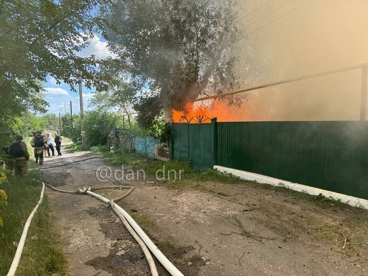 ВСУ обстреляли ракетами Макеевку