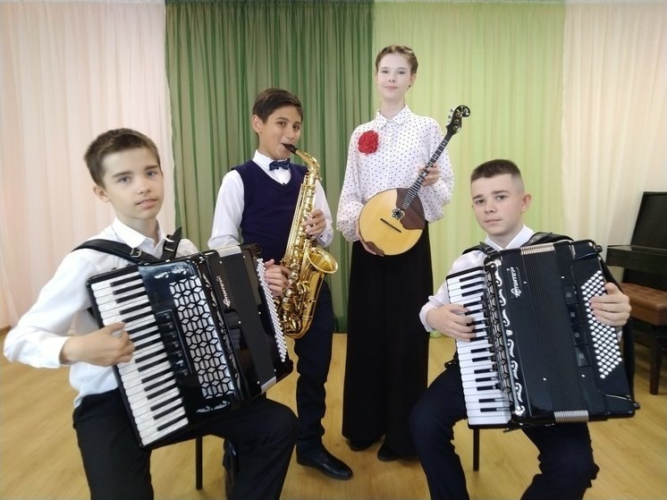 Детская музыкальная школа в Гулькевичском районе получила инструменты