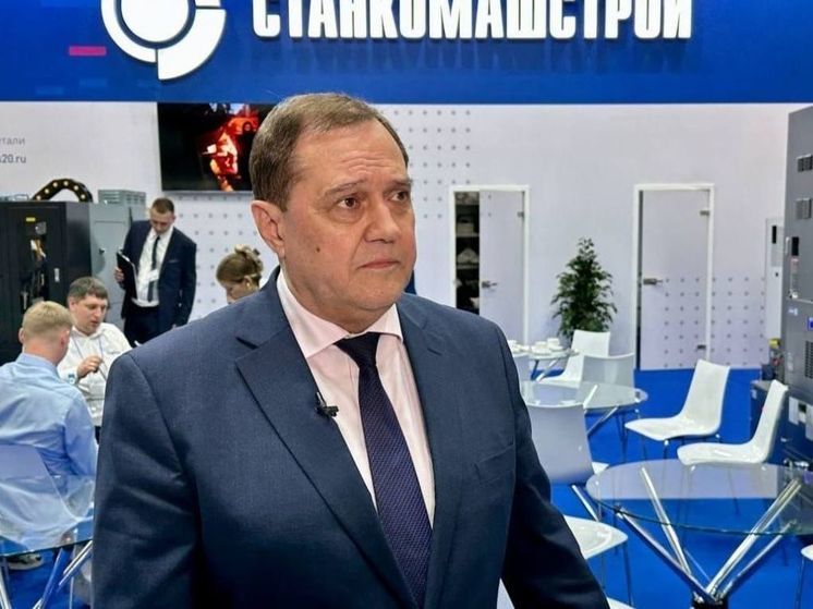 На выставке «Металлобработака- 2024»  заслуженный машиностроитель России посетил стенды Пензенской области