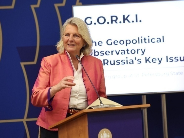 Экс-глава МИД Австрии Кнайсль сообщила, что примет участие в ПМЭФ-2024