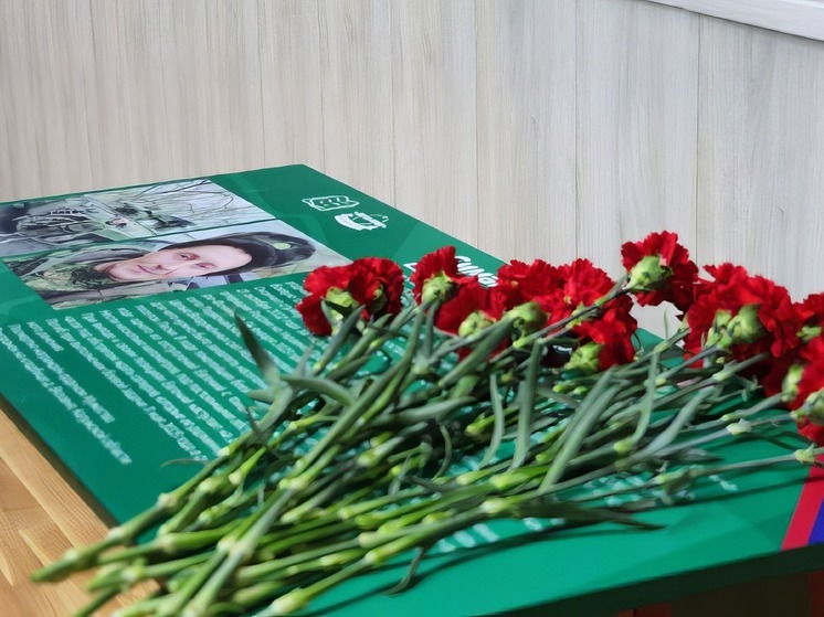 В одной из школ Протвино открыли «Парту героя»