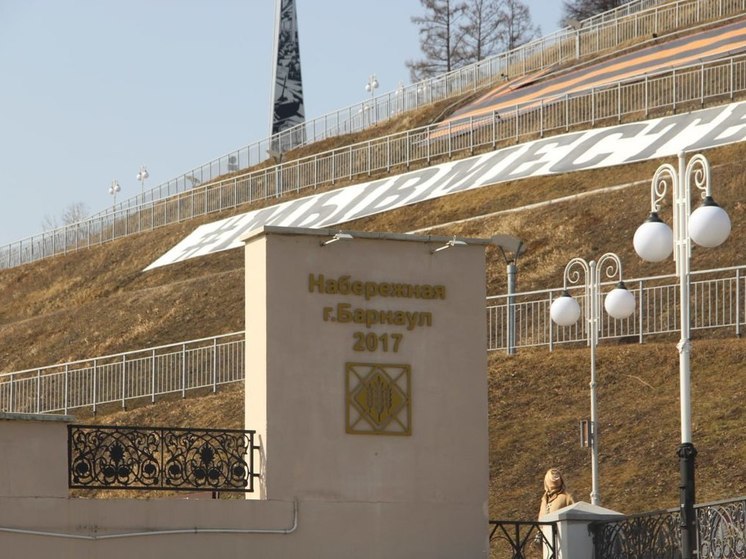 Уровень воды в Оби около Барнаула подступил к критической отметке