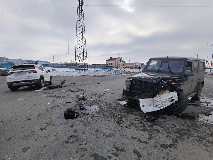 ГИБДД ищет очевидцев жесткого ДТП в Новом Уренгое