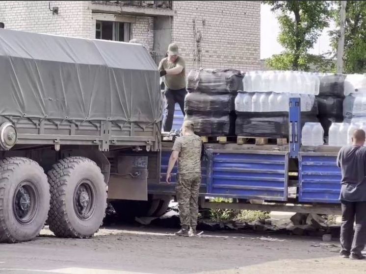 Участникам СВО на Артёмовском направлении передали 30 тонн воды из Орловской области