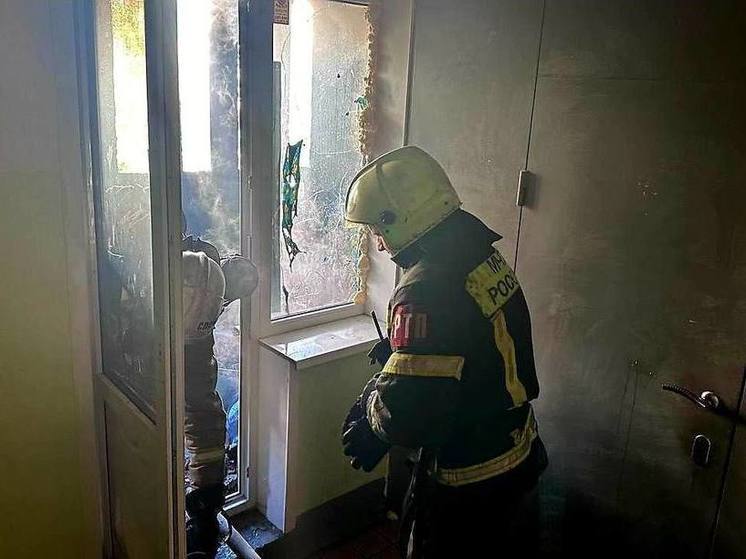 На улице Коровникова в Великом Новгороде чуть не загорелись газовые баллоны
