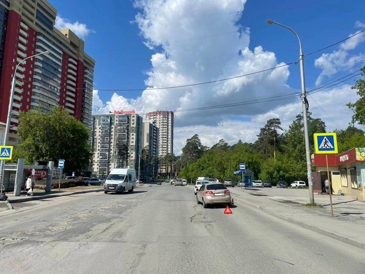 В Заельцовском районе Новосибирска водитель совершил наезд на несовершеннолетнего пешехода