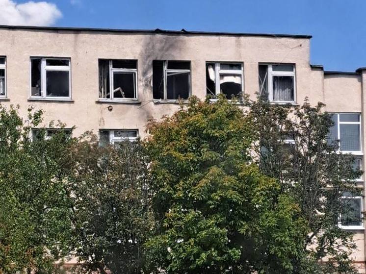 Дрон-камикадзе атаковал школу в белгородском приграничье