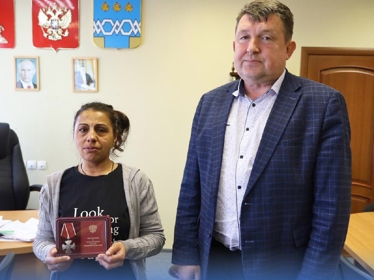 В Тверской области маме погибшего на СВО гранотометчика вручили орден Мужества