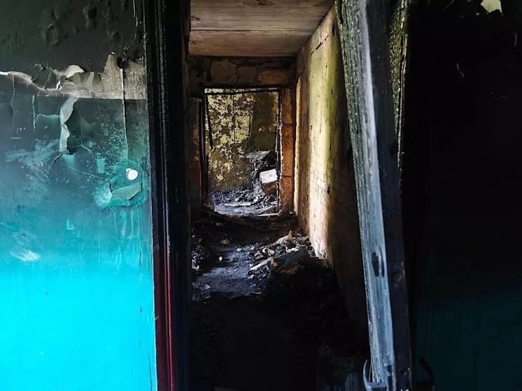 Азовчанка после крупного пожара осталась без квартиры и едва не погибла
