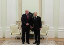 Посол Белоруссии в Москве Дмитрий Крутой сообщил, что президент Александр Лукашенко и прибывший с визитом президент Владимир Путин планируют в ходе переговоров обсуждать учения с применением нестратегического ядерного оружия