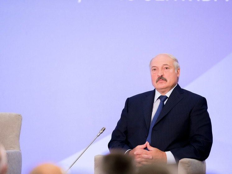 В Минске путин и Лукашенко начали переговоры в аэропорту