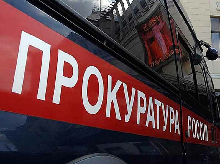 Грузовые вагоны сошли с рельсов в Кандалакше