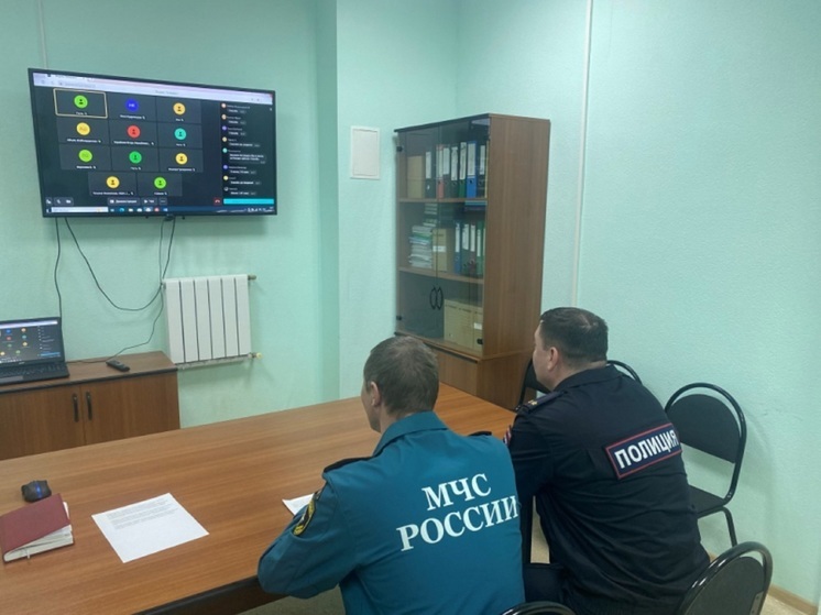 С родителями школьников НАО поговорил подполковник полиции