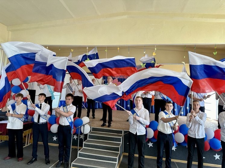 В ДНР прозвенел последний звонок