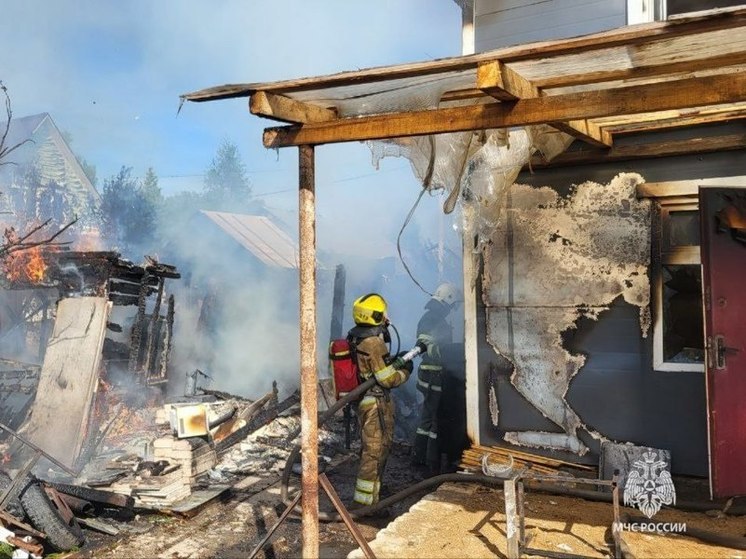 Костромские пожары: в садовое товарищество «Бурильщик» сгорел дачный дом