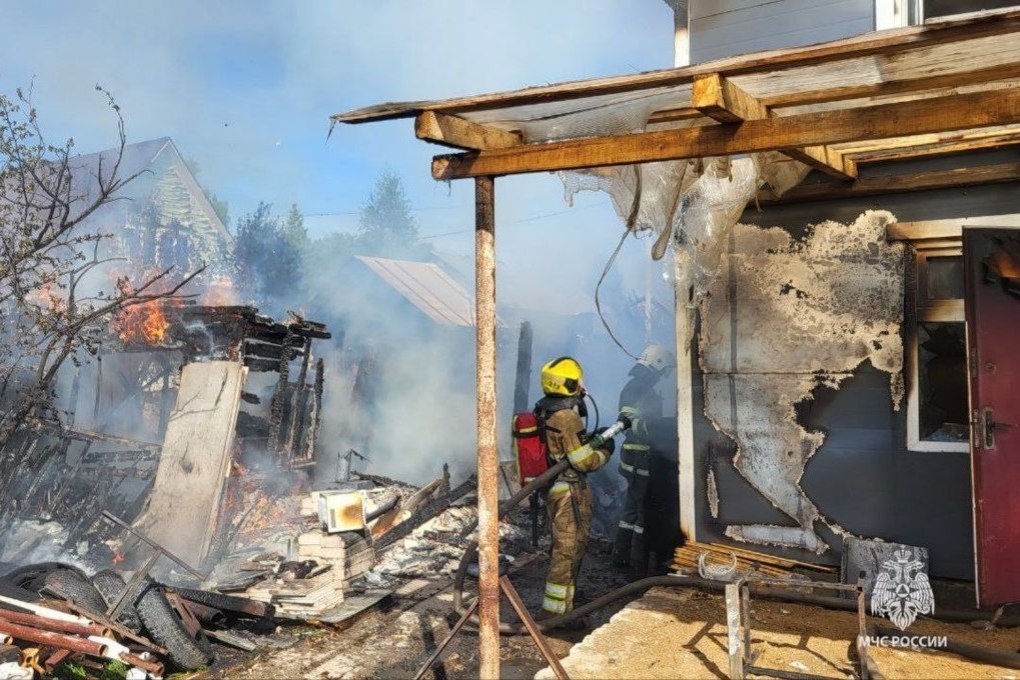 Костромские пожары: в садовое товарищество «Бурильщик» сгорел дачный дом