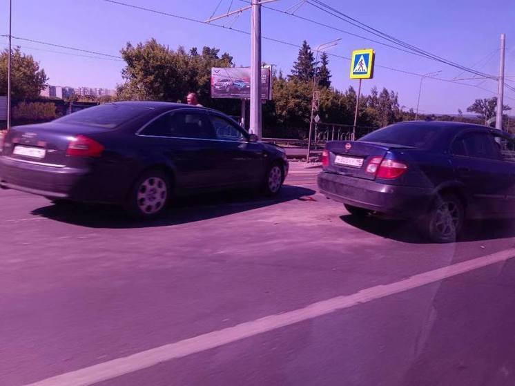 В Курске из-за ДТП на Перекальского возник сбой в графике движения автобусов