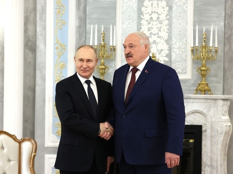 Официально объявлено о завершении визита Путина в Белоруссию