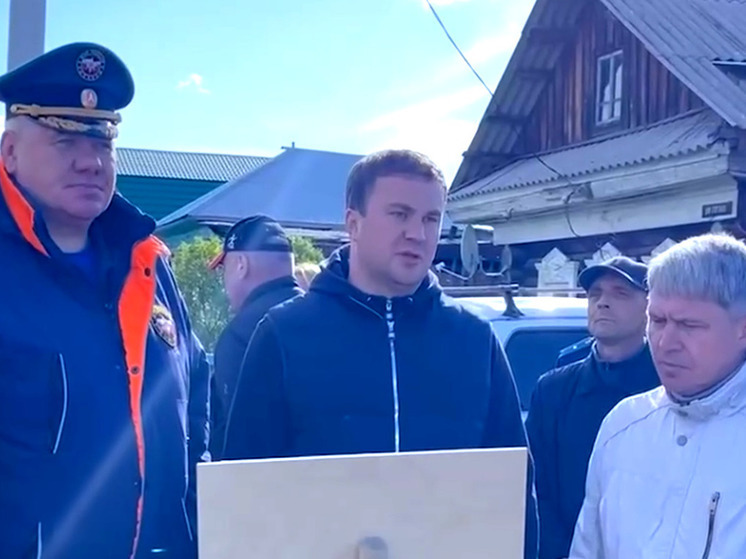 В Таре Омской области ввели режим ЧС из-за паводка