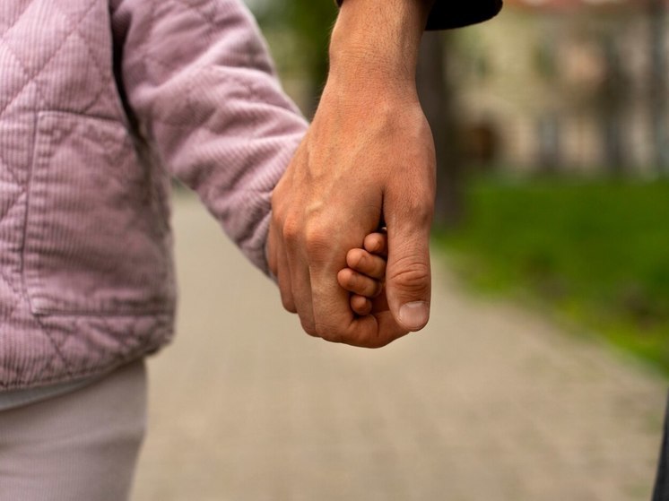 Соцэксперимент: в Бийске 12 из 23 детей согласились уйти с незнакомцами