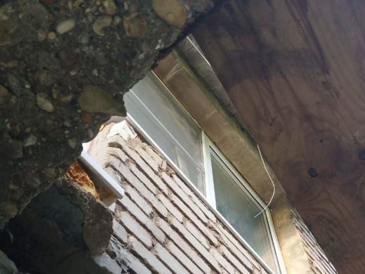 В Дмитрове бетонная плита обрушилась на балкон жилого дома