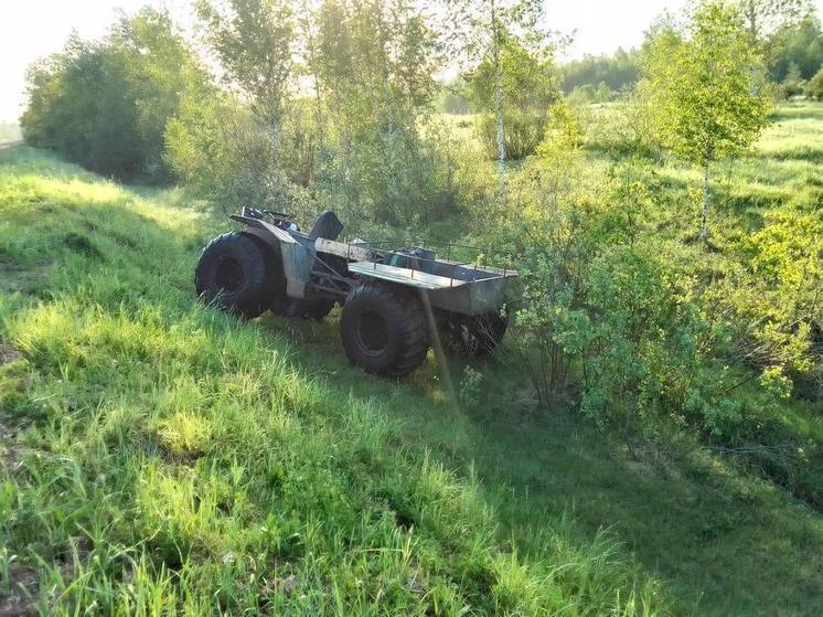 Ночью в Волотовском районе погиб водитель болотохода