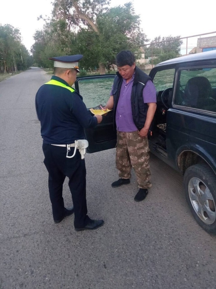 В Калмыкии продолжается профилактическая акция "Предупрежден, значит - вооружен"