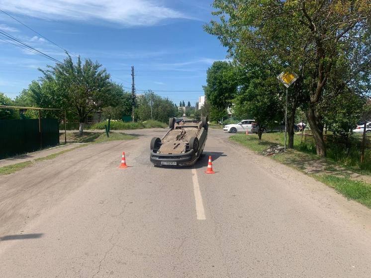 В Курске в перевернувшейся Daewoo Nexia ранена 52-летняя женщина-водитель
