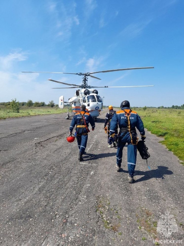 Учения по беспарашютному десантированию с вертолета прошли в Полесске на этой неделе