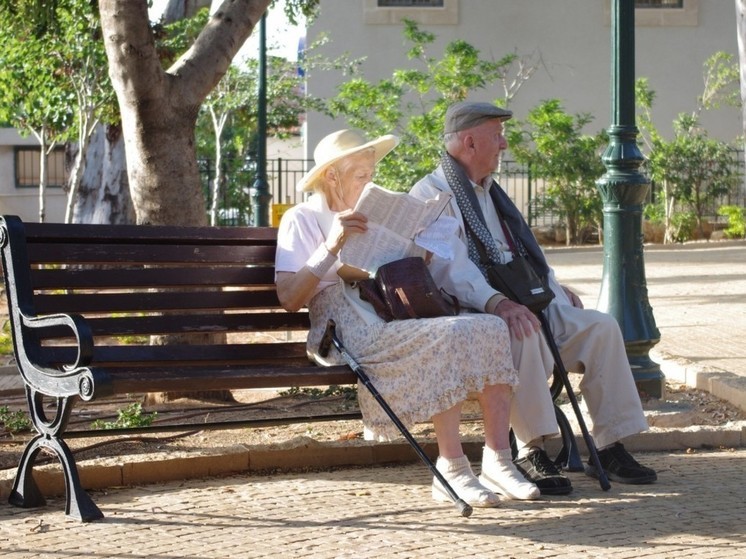 Социальный фонд: 80-летние пенсионеры получат повышенную в два раза пенсию