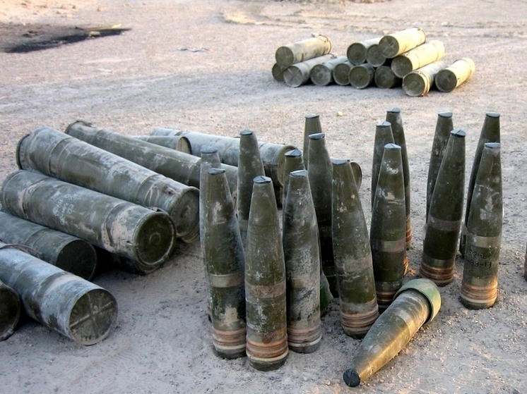 Economist: ЕС не может наращивать производство снарядов для Киева из-за нехватки взрывчатки