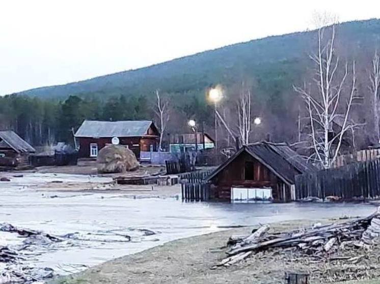 Более четырех тысяч пострадавших от паводка в Якутии запросили выплаты