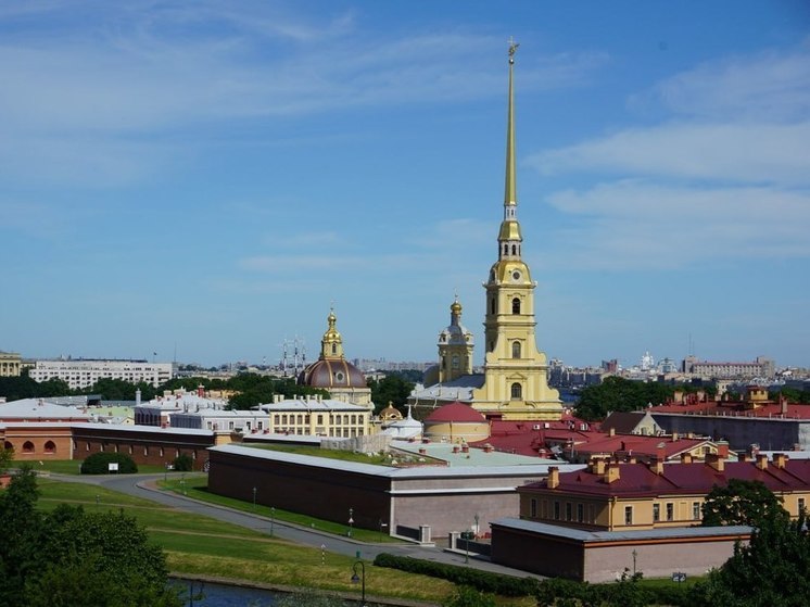 Город с особой судьбой: Матвиенко поздравила Петербург с днем рождения