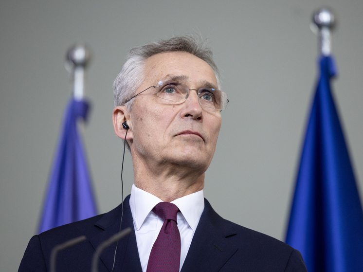 Столтенберг: ЕС "даже близко не выполнил обещание" по отправке Украине миллиона снарядов
