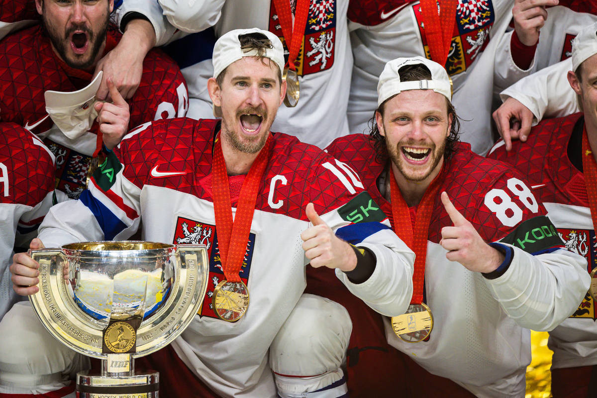 Давид Пастрняк принес сборной Чехии по хоккею 13-й титул чемпионов мира!