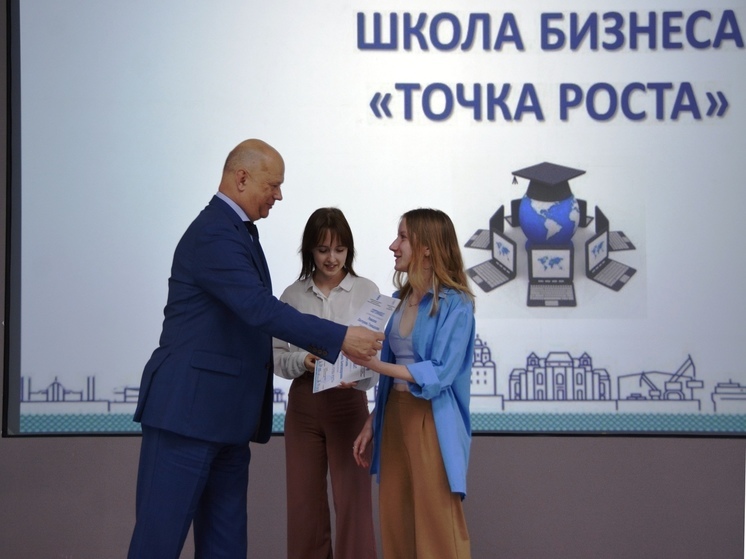 В школе №11 прошёл урок мужества «Мы помним подвиг солдата»