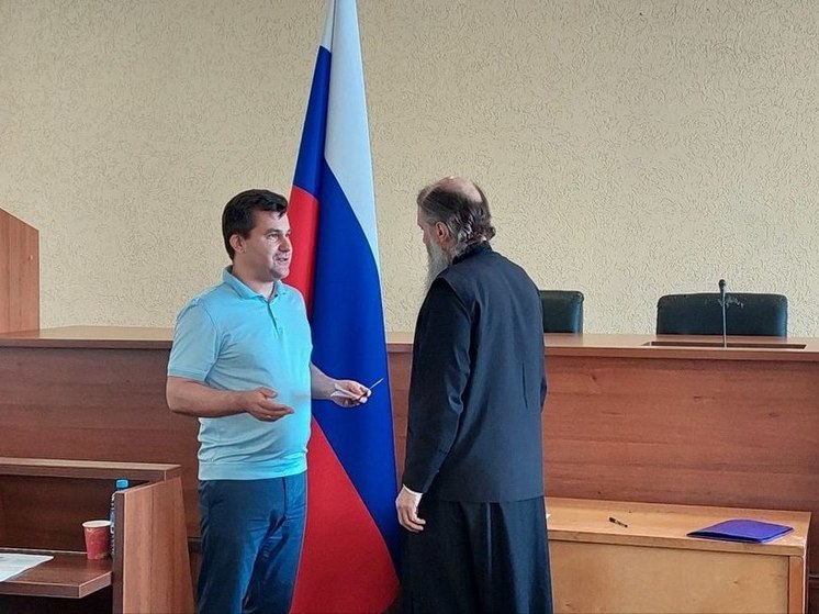 Митрополит Новокаховский и Генический Филарет получил российский паспорт
