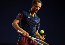 Российский теннисист Даниил Медведев успешно преодолел первый круг «Ролан Гаррос», обыграв немца в четырёх сетах.