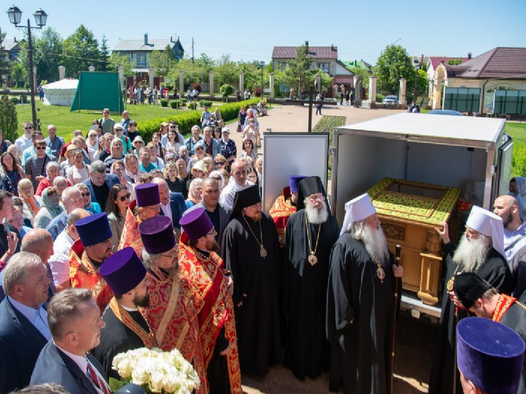 На Алтай передали мощи преподобного Макария