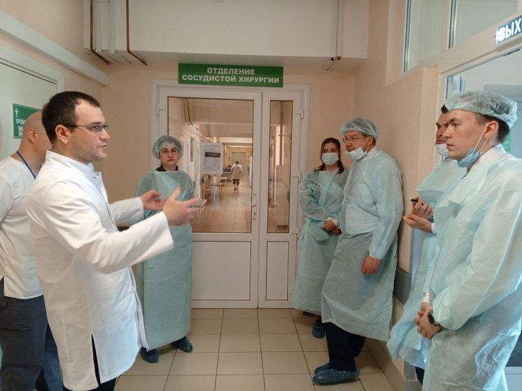 Эксперты медицинского центра посетили больницы Новгородской области