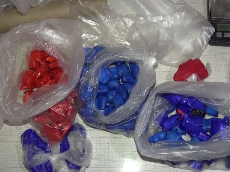 Двоих мигрантов задержали в Ленинском с крупной партией наркотиков