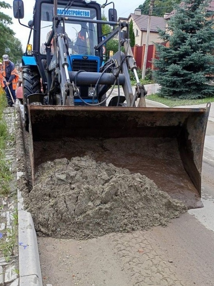 В Курске усилят работу по уборке с дорог остатков пескосоляной смеси