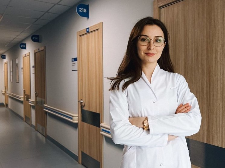 По программе «Приведи друга» трудоустроились почти 800 медиков